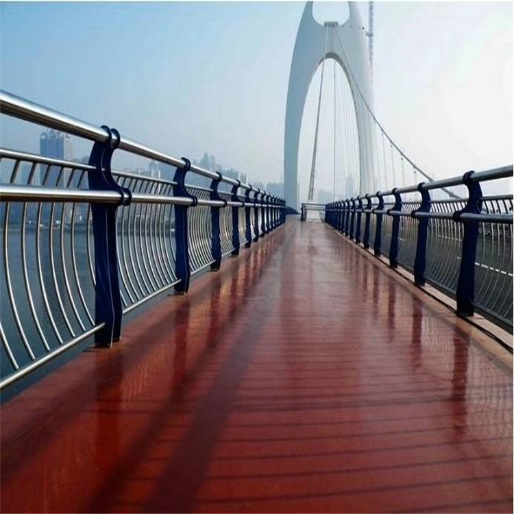 青海人行橋護(hù)欄
