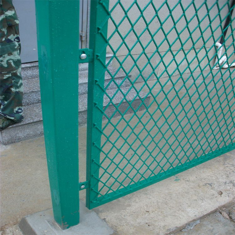 貴州鋼板網(wǎng)圍欄
